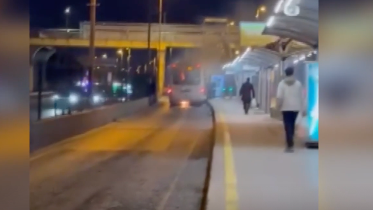 İstanbul'da metrobüs yangını!