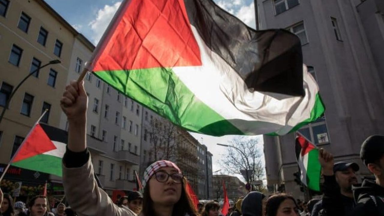 Duygusal refleksten küresel bir politika kültürüne!