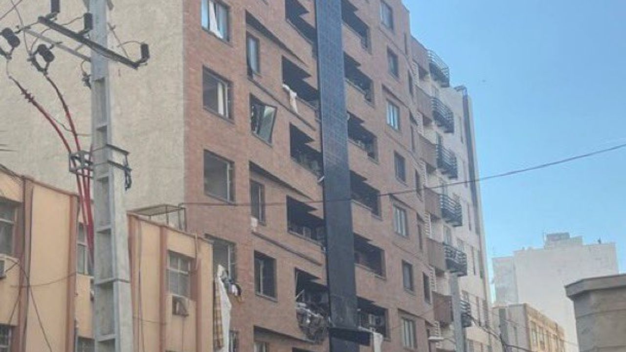 İran'da patlama: Komutana suikast iddiası