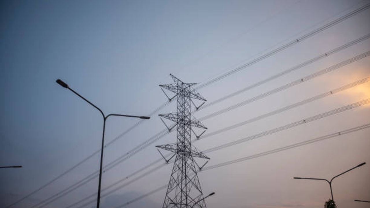 Toroslaredaş saat verip uyardı: Adana'da 17 Ocak günü büyük elektrik kesintisi kapıda