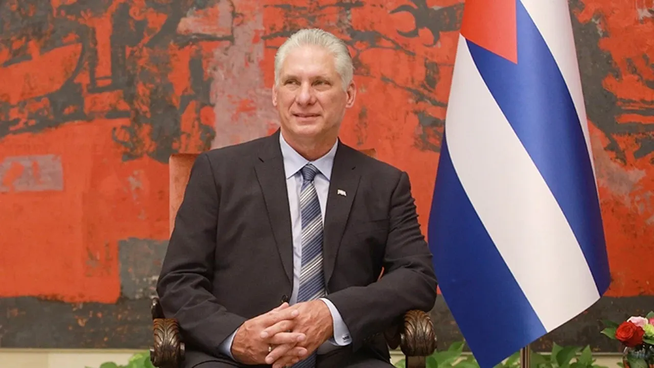 Küba'dan Trump'ın "ABD ile anlaş" çağrısına yanıt