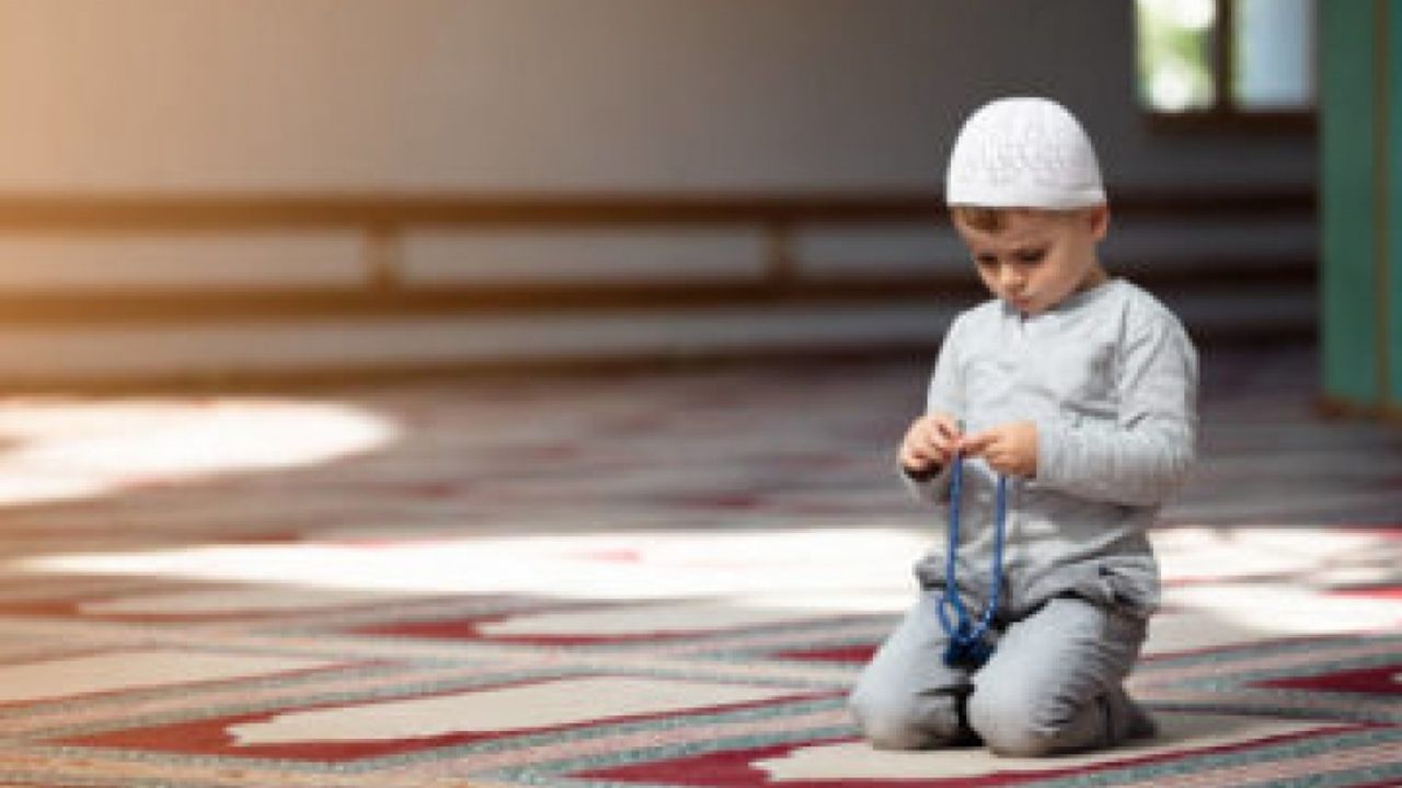 2 Rekât Namaz Nasıl Kılınır? Hanefilere ve Şafiilere göre