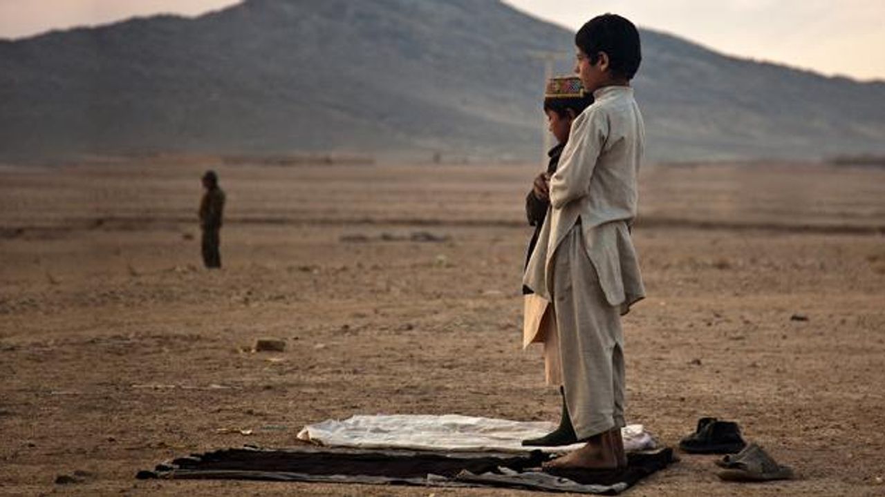 Namaz kılmayan kafir olur mu? Namaz kılmanın faydaları nelerdir?