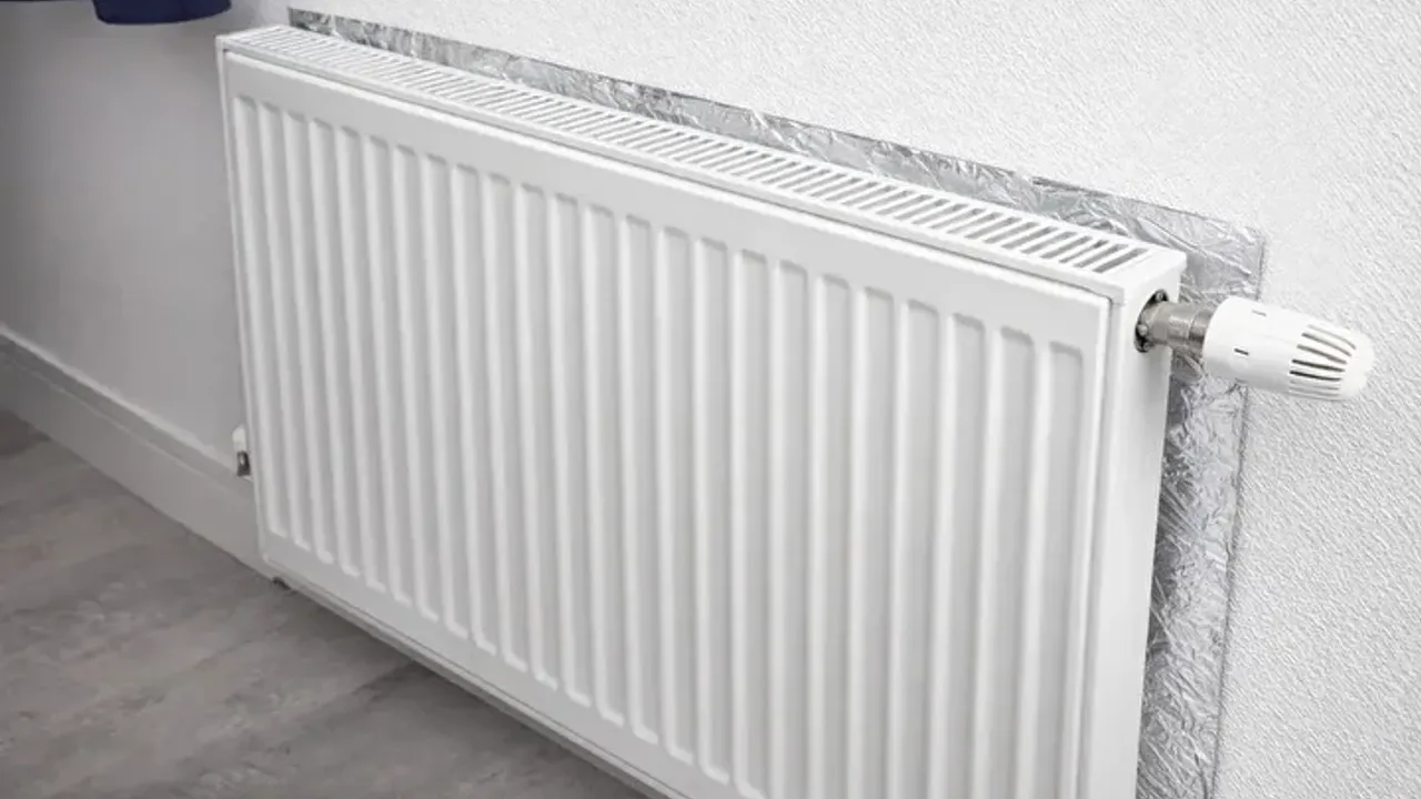 Uzmanlar önerdi: Peteklerin arkasına alimünyum folyo koyun etkiyi görün