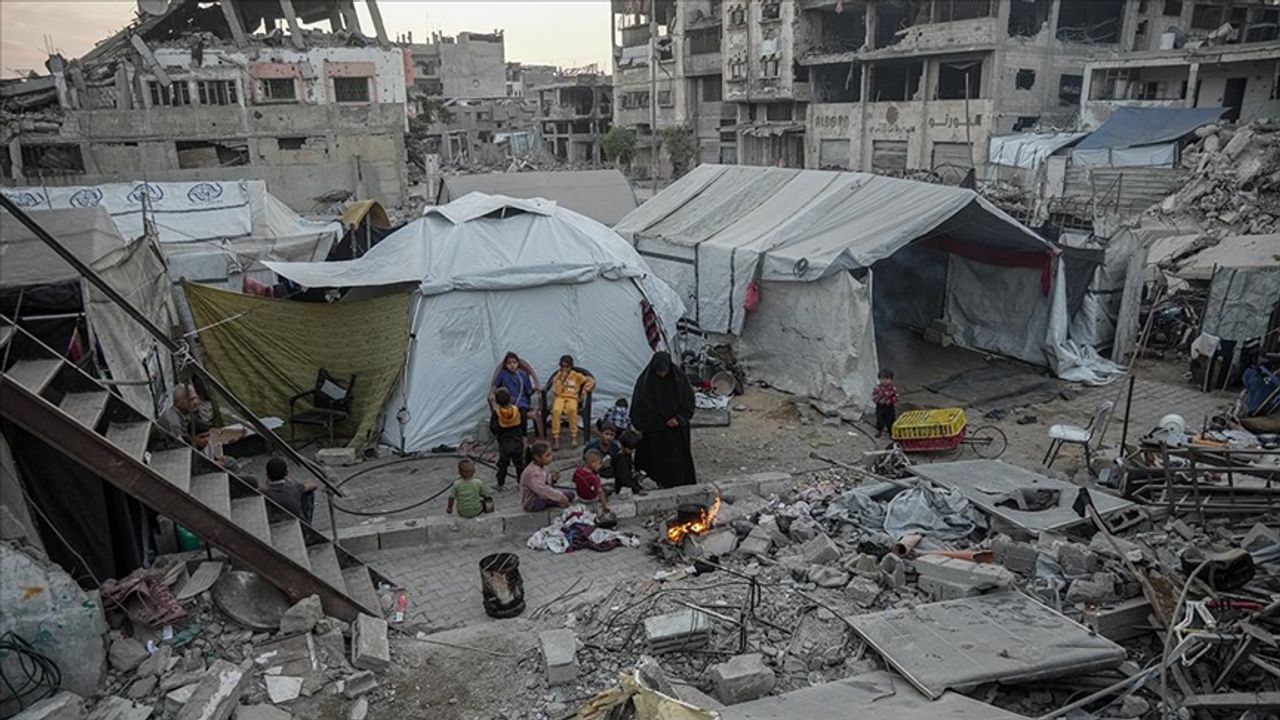 Siyonist işgalciler Gazze'de "sarı hat"ı genişletti