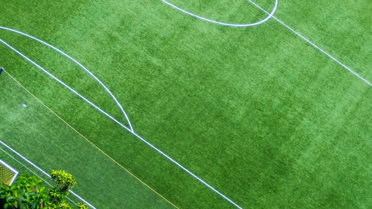 Futbol sahasına silahlı saldırı: 11 ölü