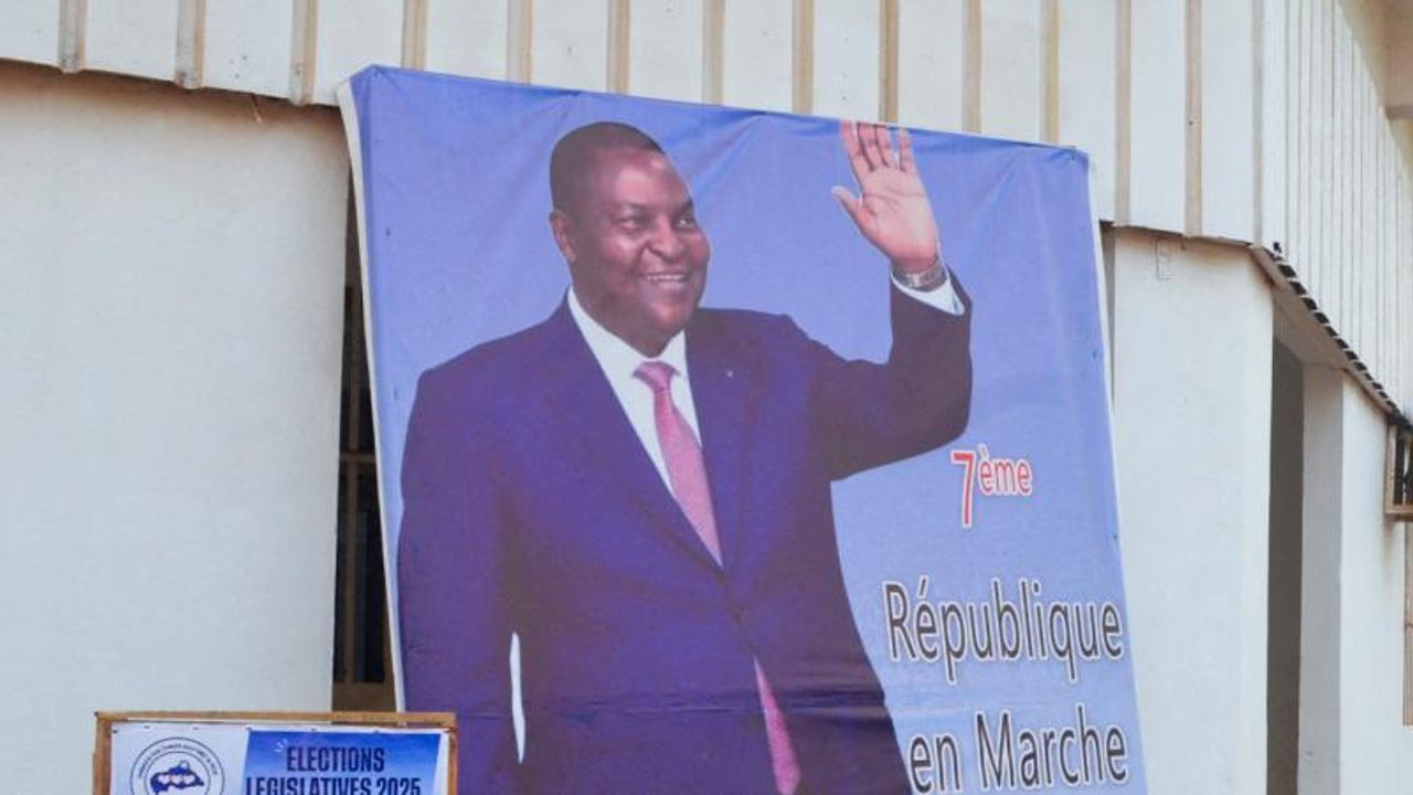 Orta Afrika Cumhuriyeti’nde seçimi Touadera kazandı!