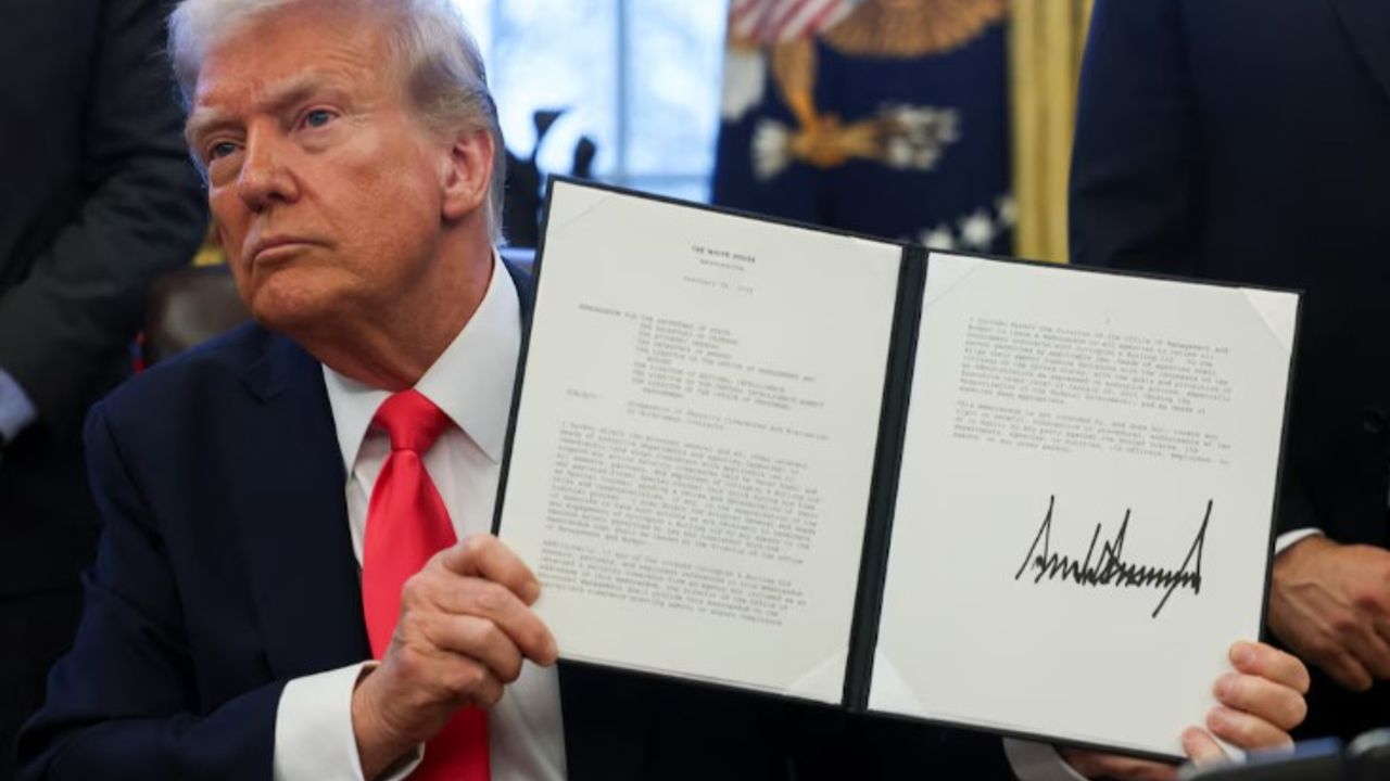 Trump Avrupa Birliğini kızdırmayı sürdürüyor! AB'den kınama