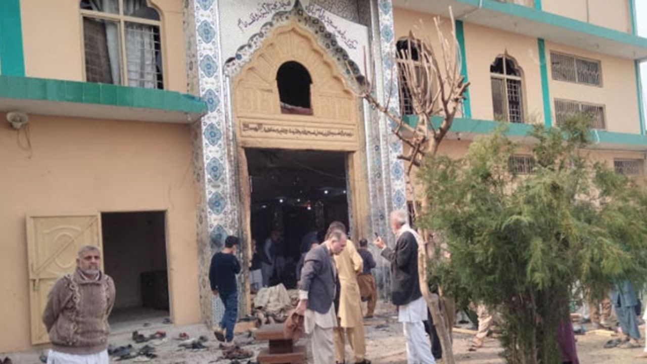 Camiye saldırıda hayatını kaybedenlerin sayısı 31'e yükseldi