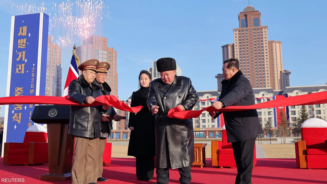 Kim Jong Un  ölen askerler için mahalle kurdu