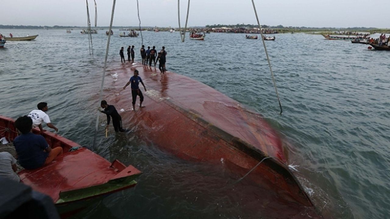 Yolcu feribotu faciası! Çok sayıda can kaybı var