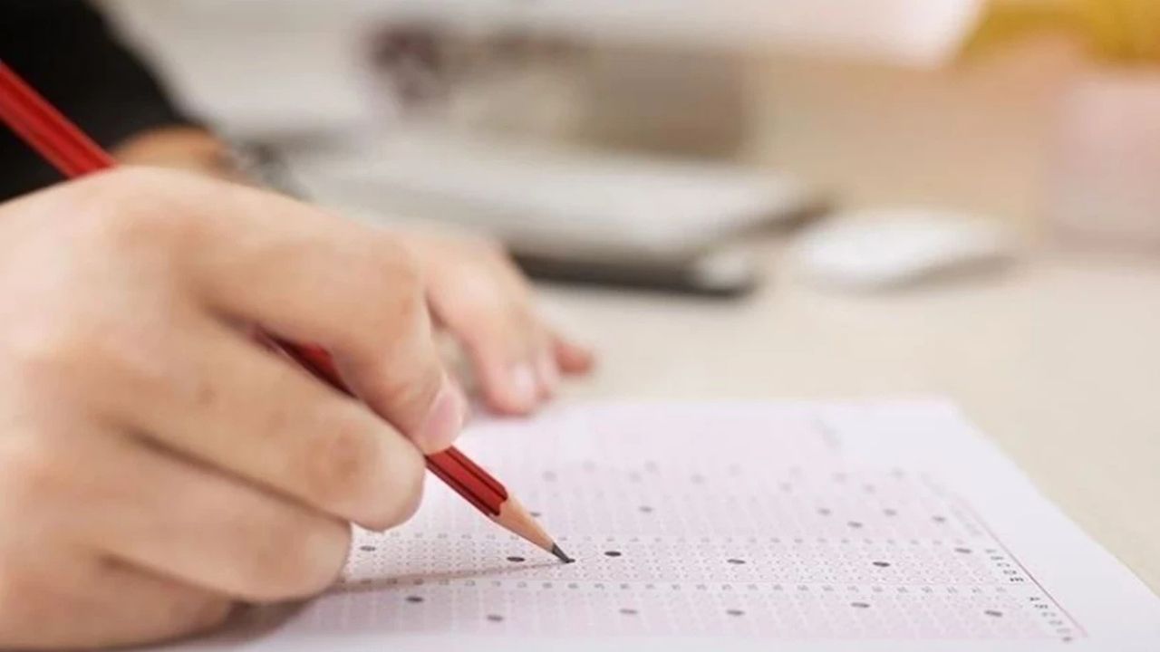 2026 Bursluluk sınavı (İOKBS) ne zaman, başvurular başladı mı? MEB sınav takvimini ve kılavuzu duyurdu