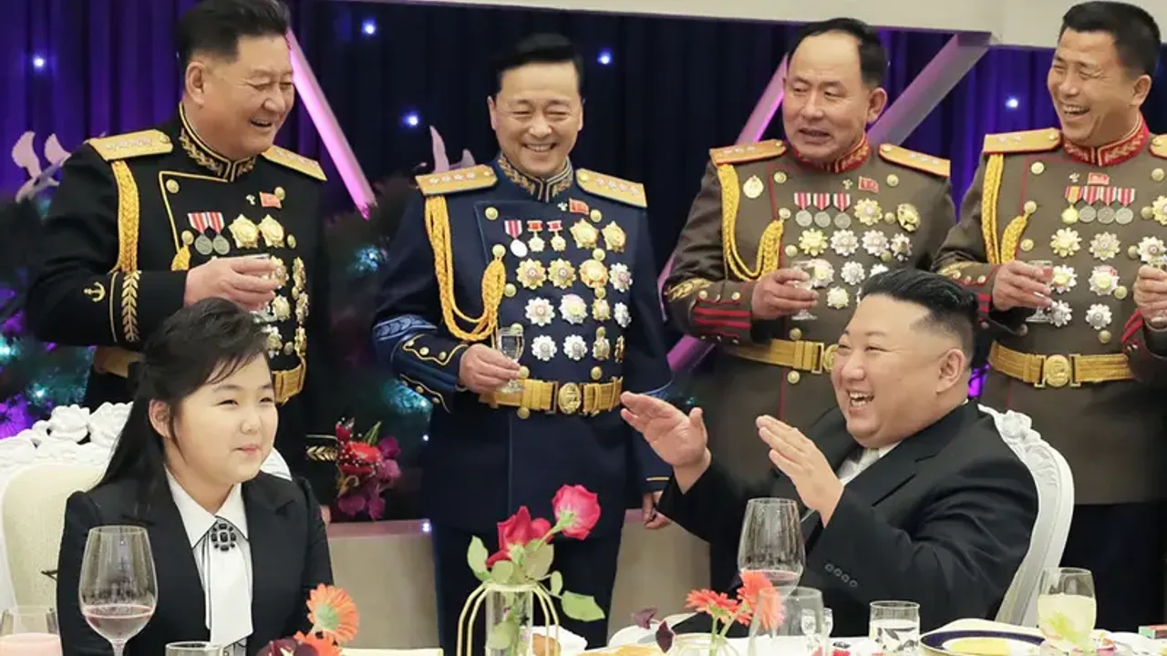 Kuzey Kore'de hala-yeğen savaşı mı çıkıyor?