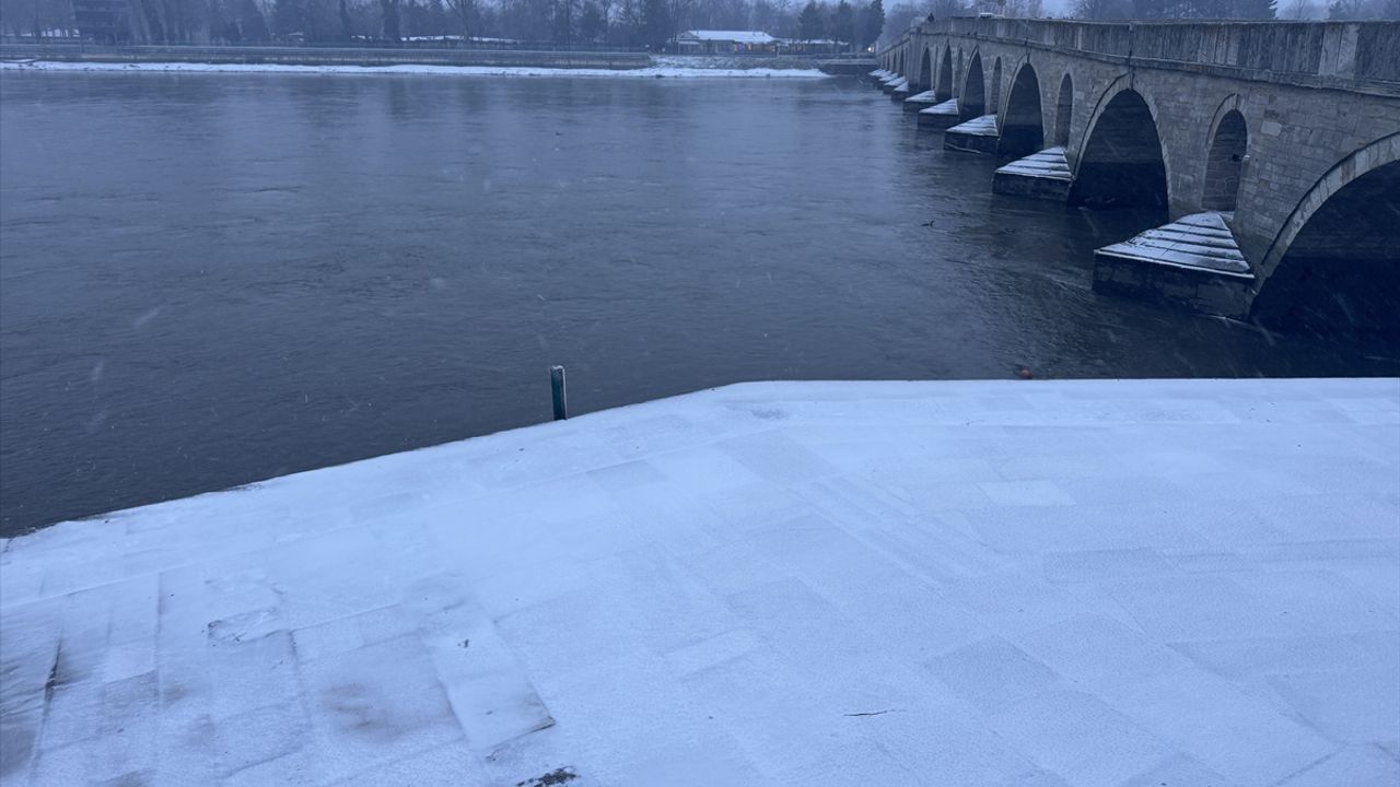 Trakya'da kar etkili oluyor