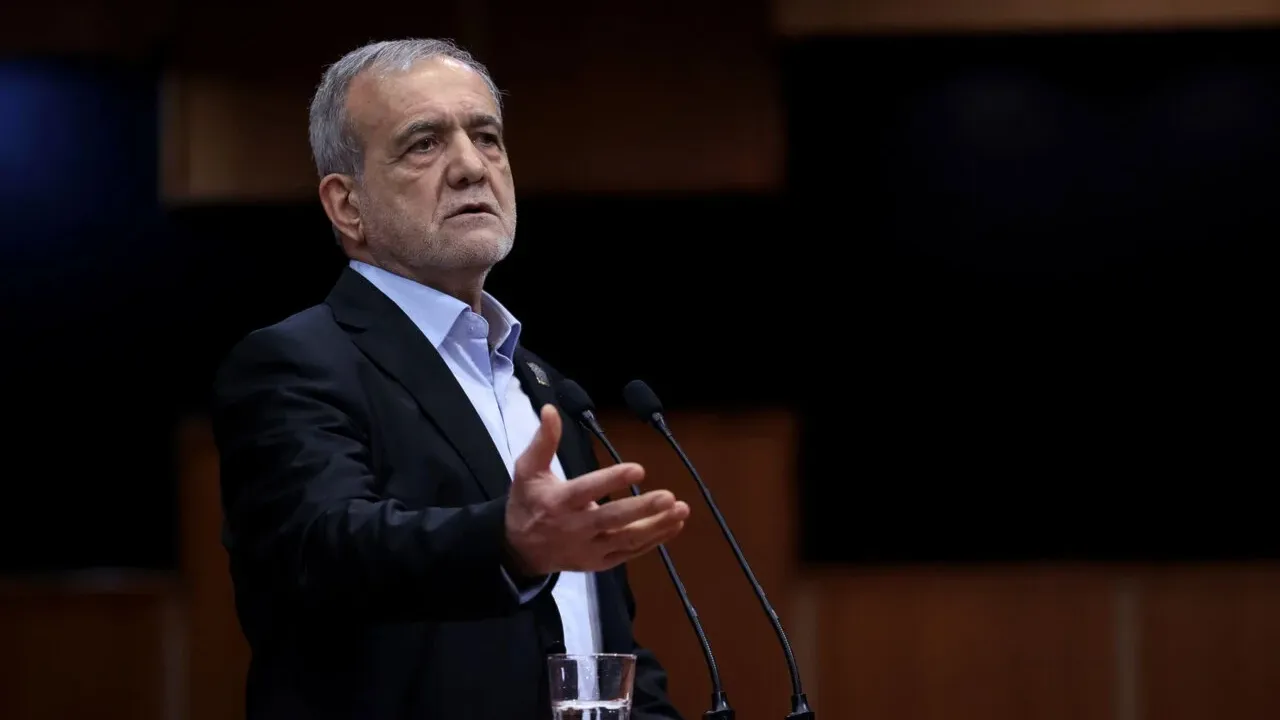 Pezeşkiyan: Bölge ülkeleri sorunları vesayet olmadan kendi aralarında çözebilir