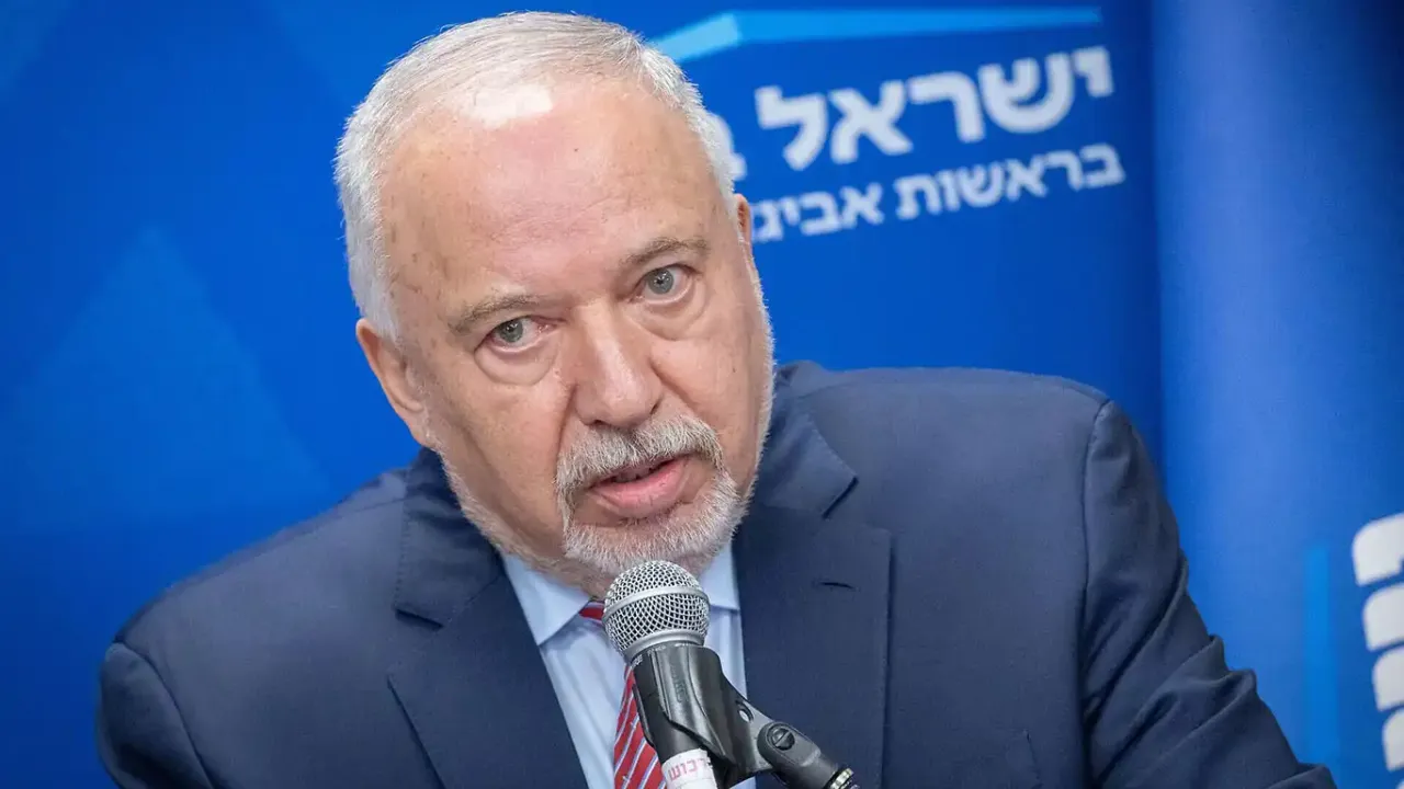 "israil hiç bu kadar yalnız ve bağımlı olmamıştı"