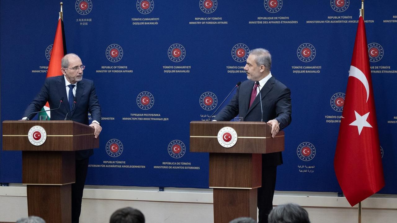 Bakan Hakan Fidan, Ürdünlü mevkidaşı ile görüştü!