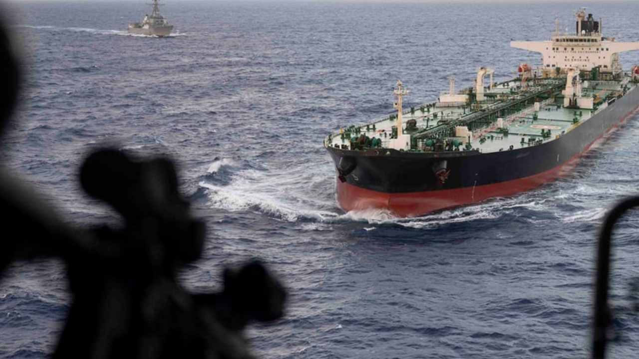 ABD, Hint Okyanusu'nda petrol tankerine el koydu