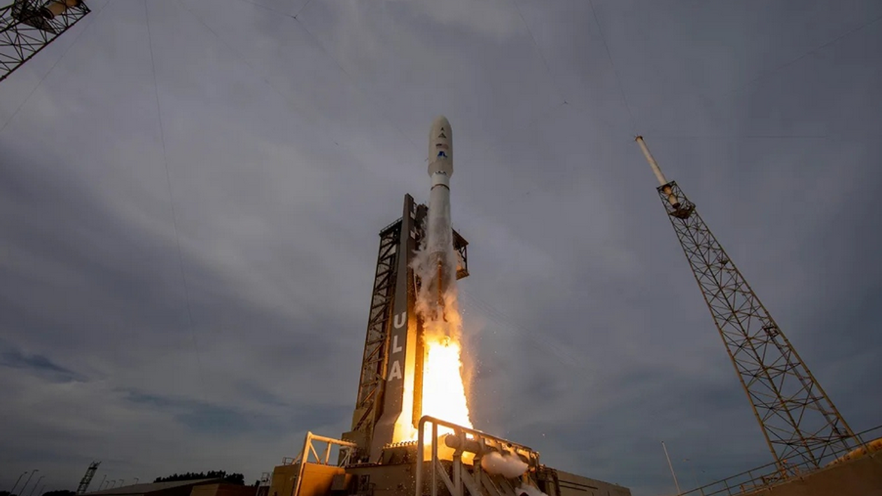 ABD, gizli operasyonlar yürütecek 2 uyduyu fırlattı