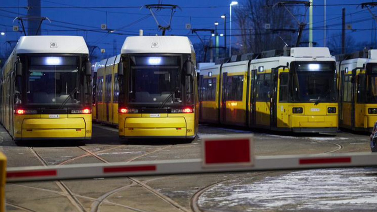 Avrupa ülkesinde toplu taşıma çalışanlarından grev kararı