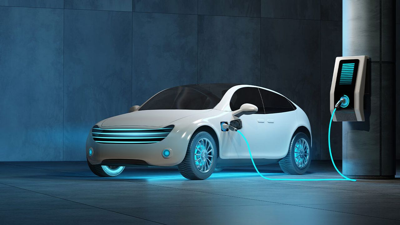 Elektrikli araç balonu patladı