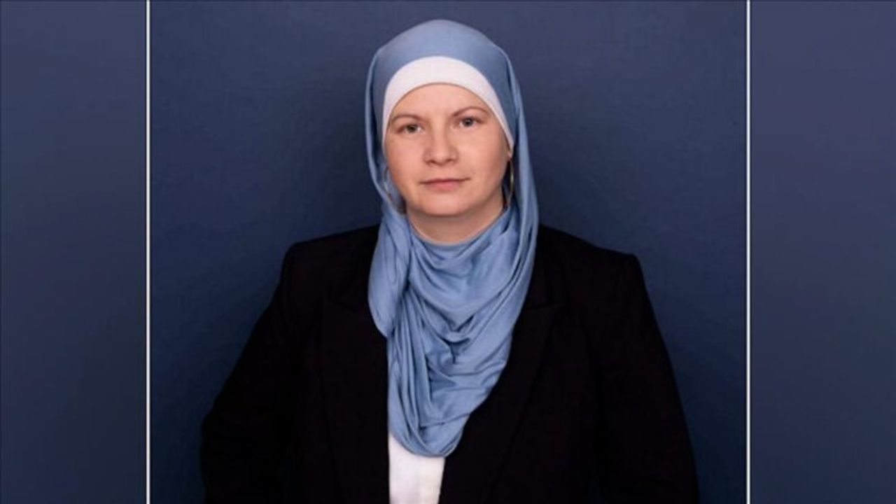 Fransa’da İnanç Özgürlüğü Hedefte: Meclis Üyesine Sosyal Medya Üzerinden Nefret Kuşatması