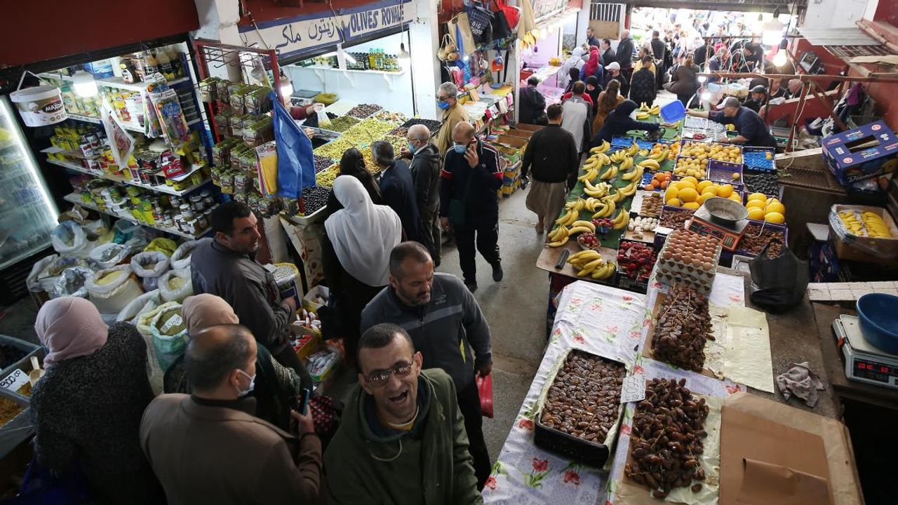 Devlet 69 ilde pazar kurdu: Her şey ucuza satılacak