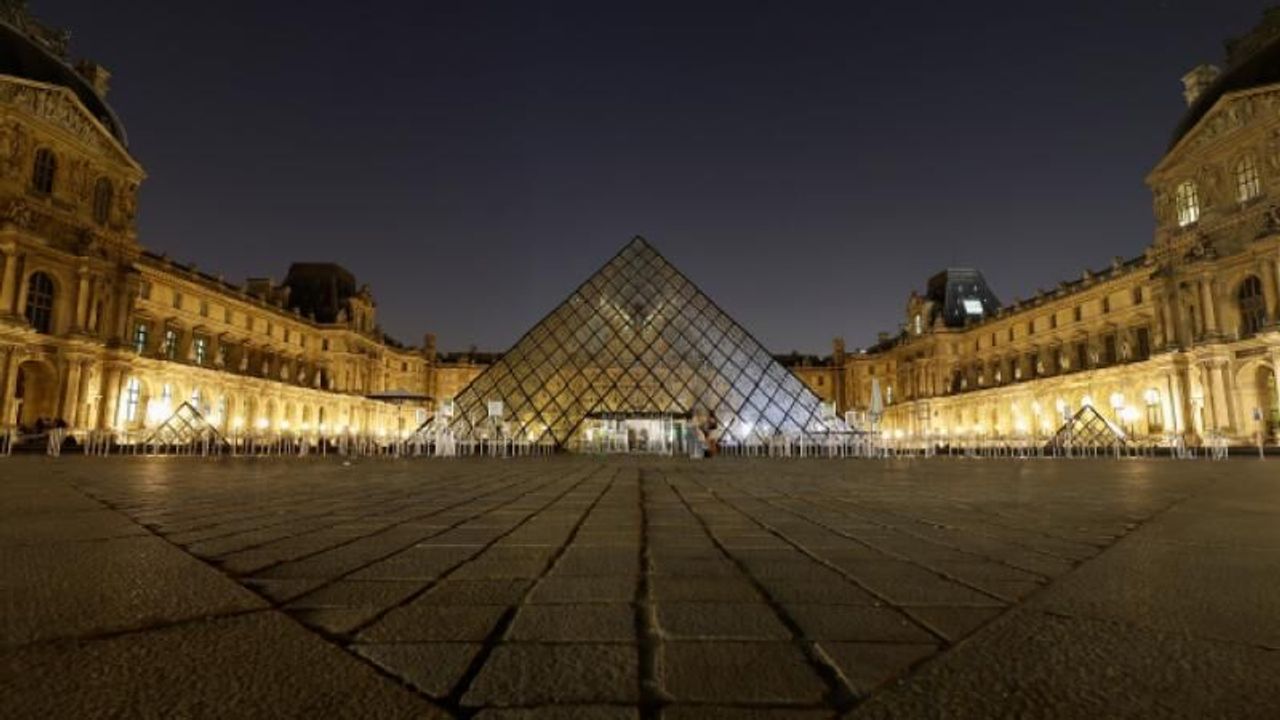 Louvre Müzesi'nin başına yeni bir isim atandı!