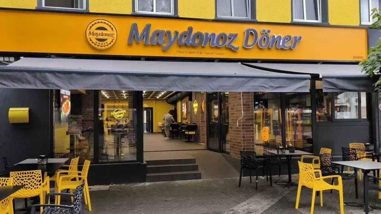 Maydanoz döner zinciri satışa çıkarıldı