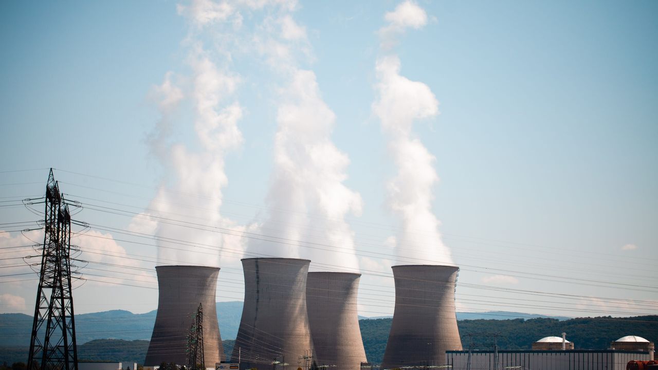 Dünyanın en büyük nükleer santrali yeniden aktif halde!