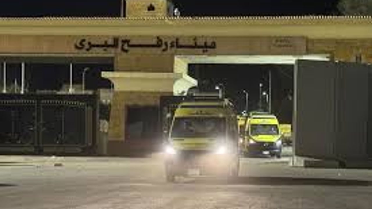 Kanser hastası Filistinli çocuğun tedavi için Batı Şeria'dan tahliyesine engel oldular!