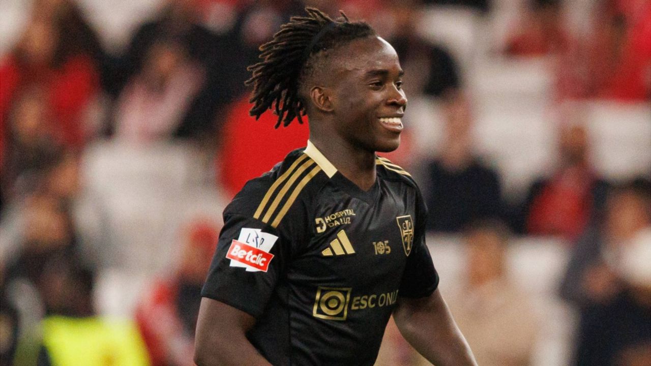 Galatasaray'ın yeni transferi İstanbul'a geliyor