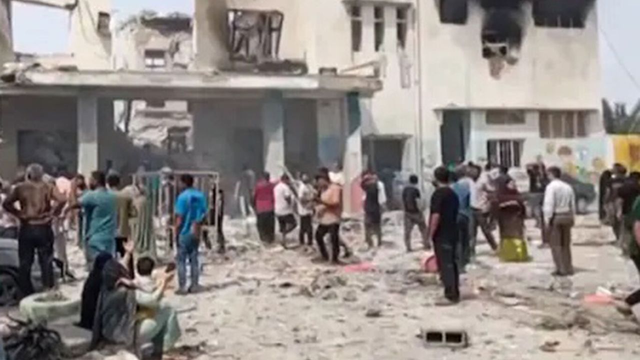 İşgalci Şer İttifakı İlkokulu Vurdu: 85 Çocuk Şehit Edildi