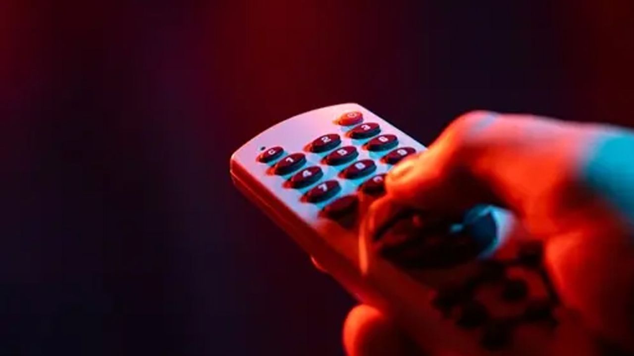 Kızlarımıza izletilenler: 10 kişiyle aynı anda flört ediyorum