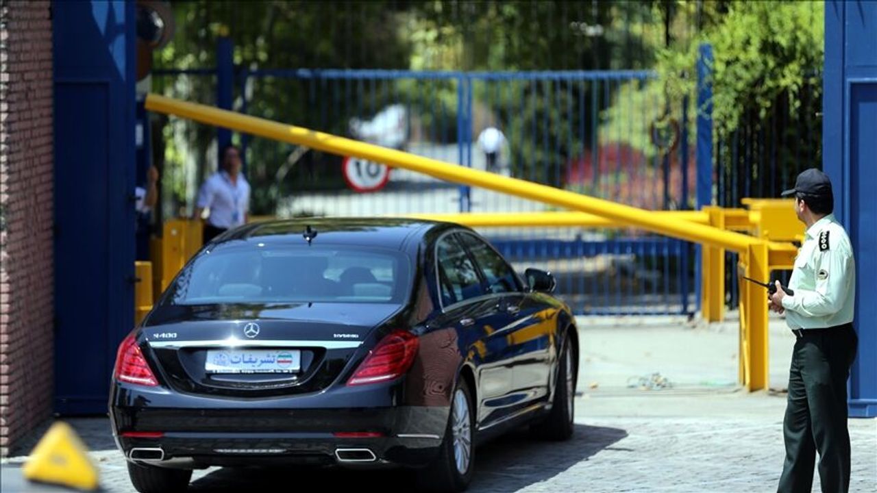 Bir Başkentten Tahran Kararı: Büyükelçilik Boşaltıldı!