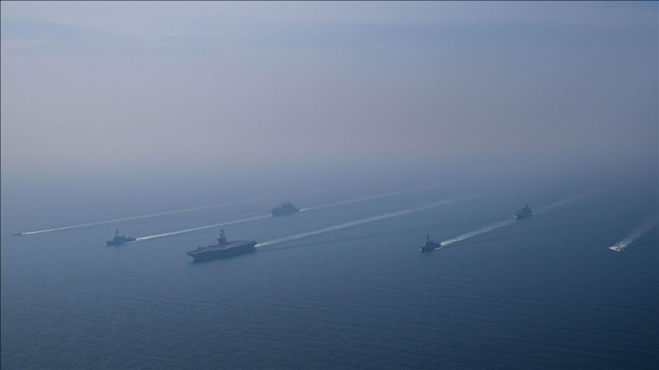 ABD Umman denizinde savaş gemisi sayısını yükseltii!