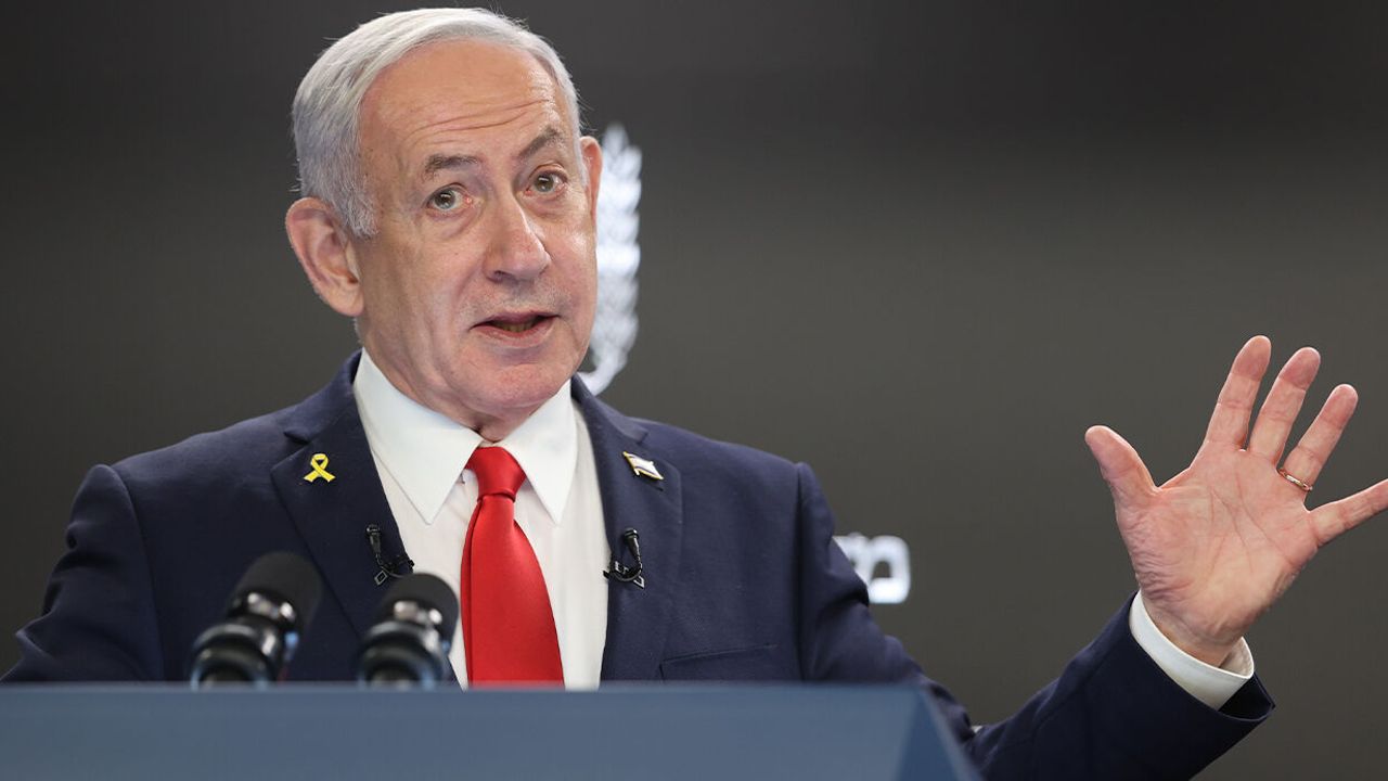 Netanyahu İranlıları isyana çağırdı