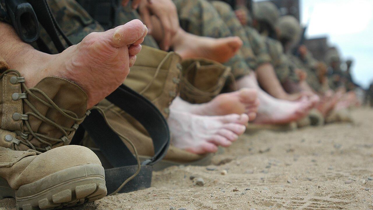 Savaşla mı ilgili? Askere alım yaşı 42'ye yükseldi