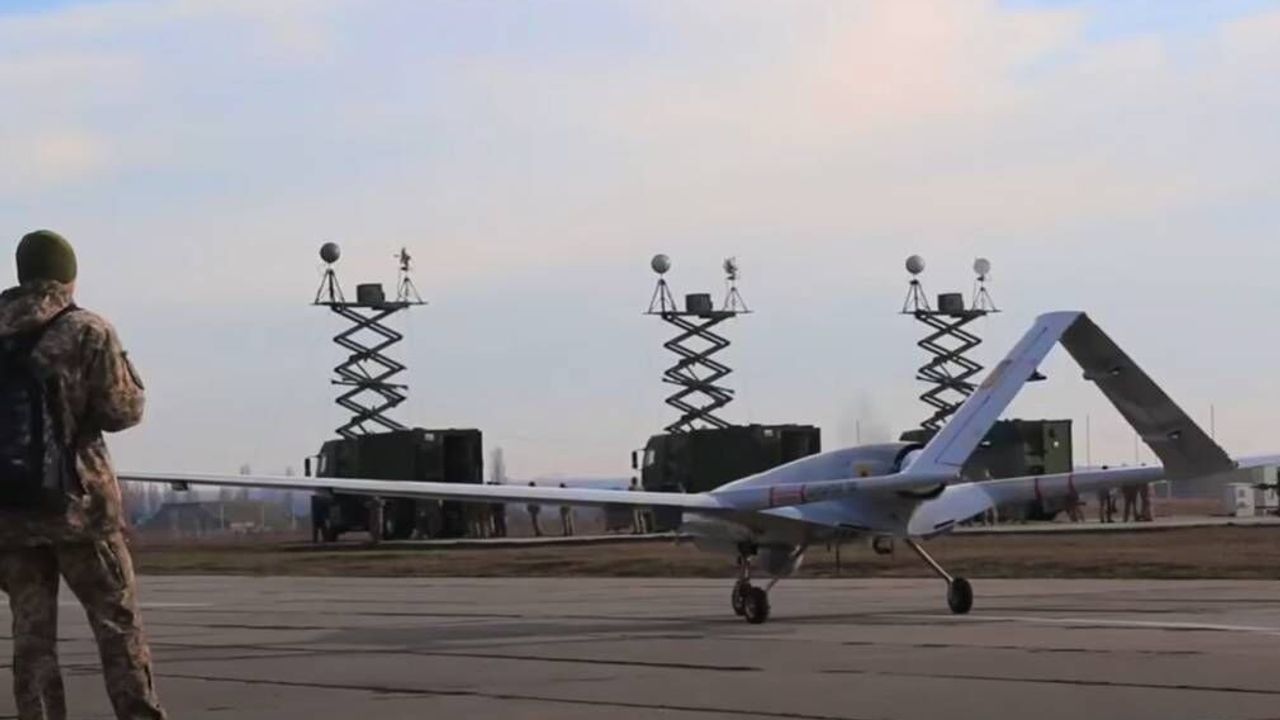 İHA'lar sınırı aştı, başka ülkeye düştü