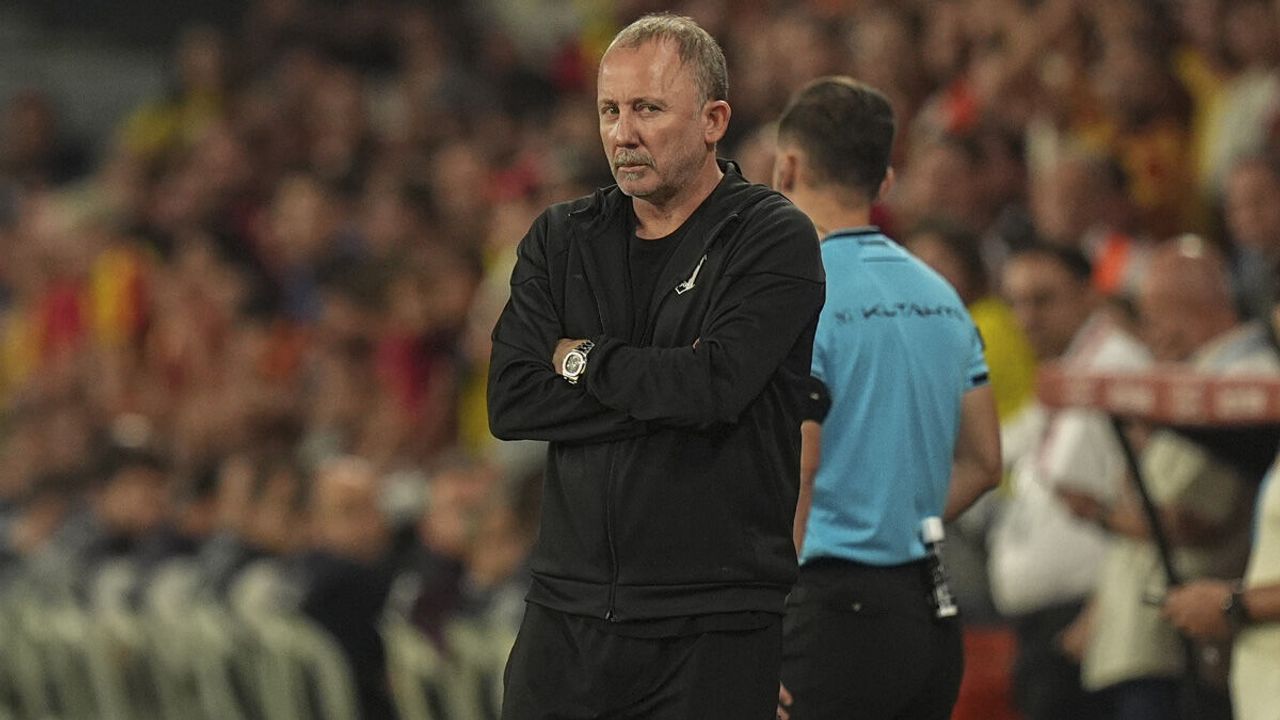 Beşiktaş Süper Lig'de derbi galibiyetine hasret