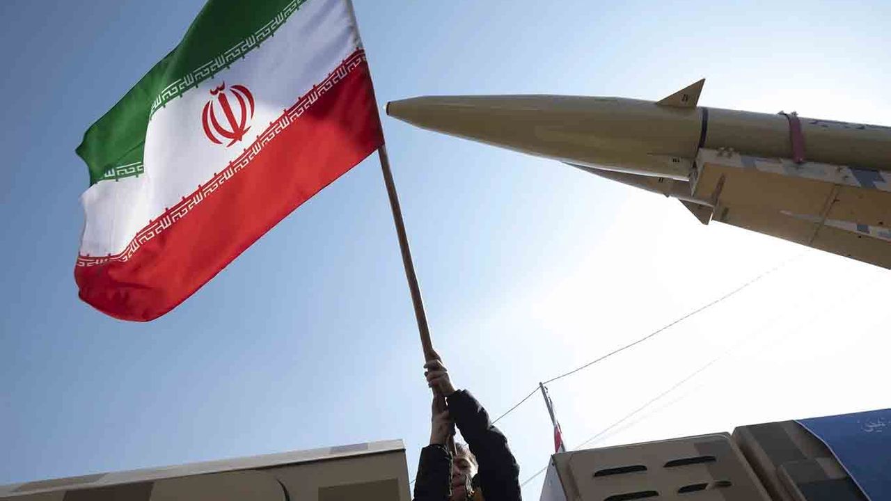 İstihbarat analisti McGovern: ABD İran'a karşı üstünlük sağlayamayacak