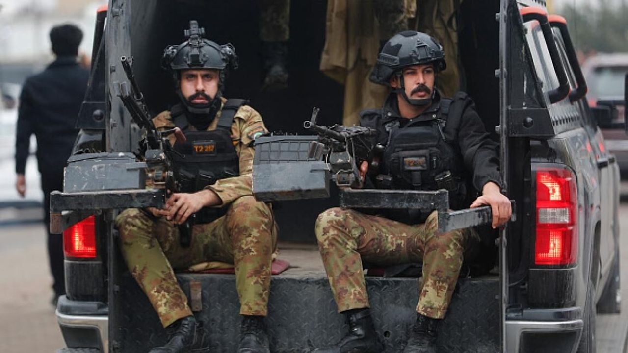 ABD Irak askerlerini bombaladı