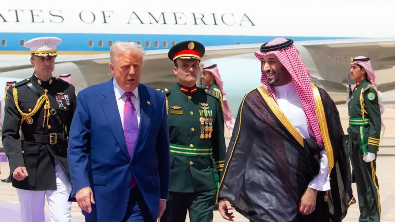 Körfez'den para, İran'dan füze yedi: Milyar dolarlar çöp oldu