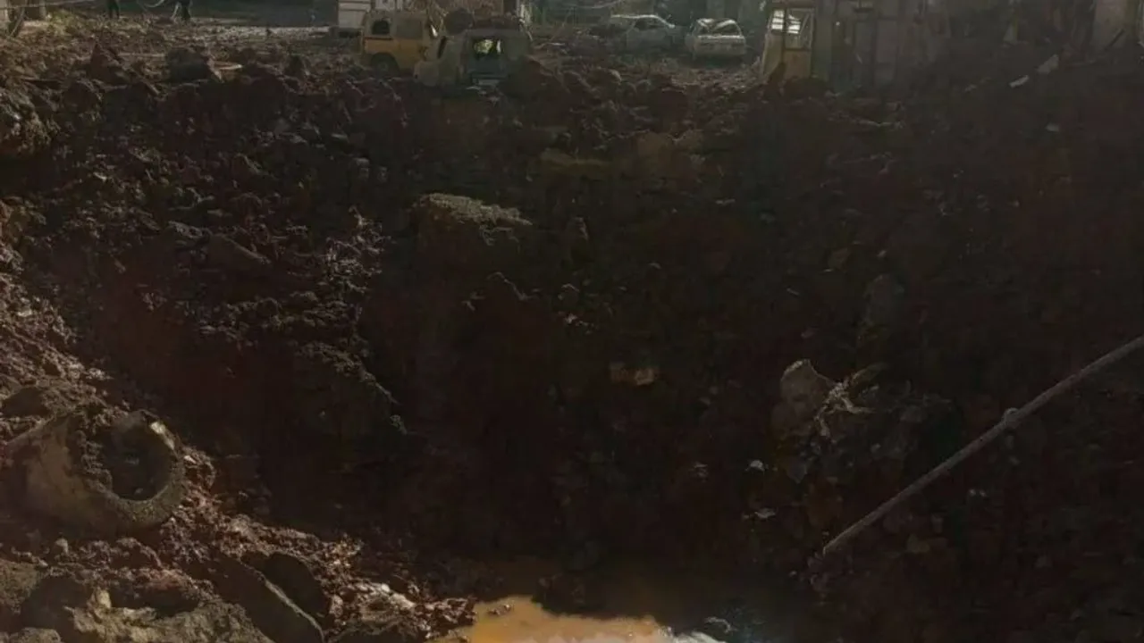 Eşkiya siyonistler bir ülkeyi daha tehdit etti