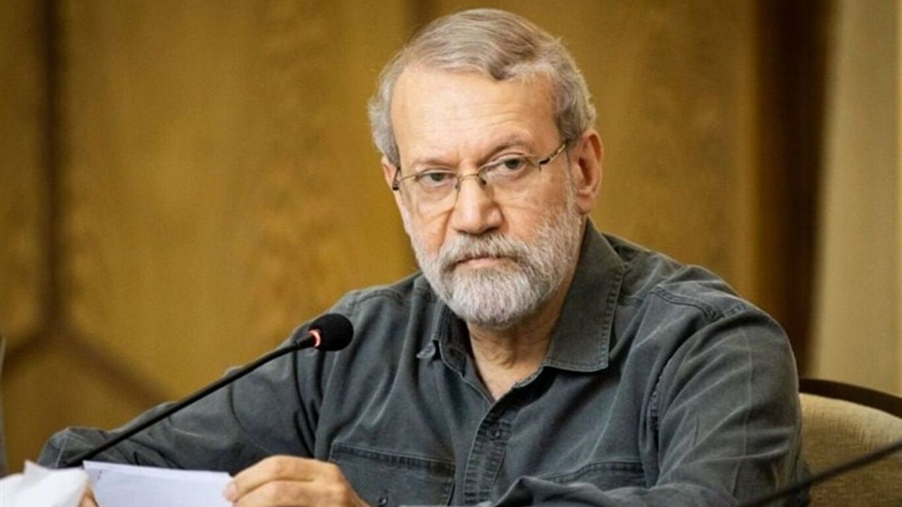 Laricani: İslam dünyasının geleceğini düşünün!