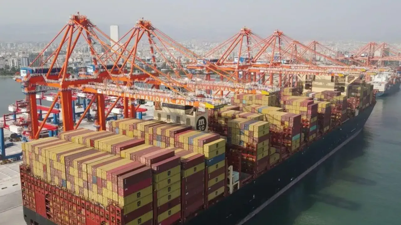 Bakan Uraloğlu: Hürmüz Boğazı'ndaki kriz nedeniyle güney limanlarımızda hareketlilik bekliyoruz