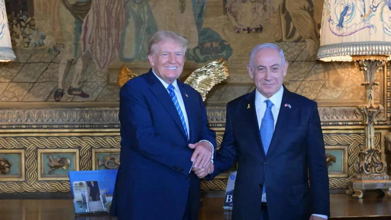 Trump, 'israilin' nükleer silah sahibi olduğunu ifşa etti