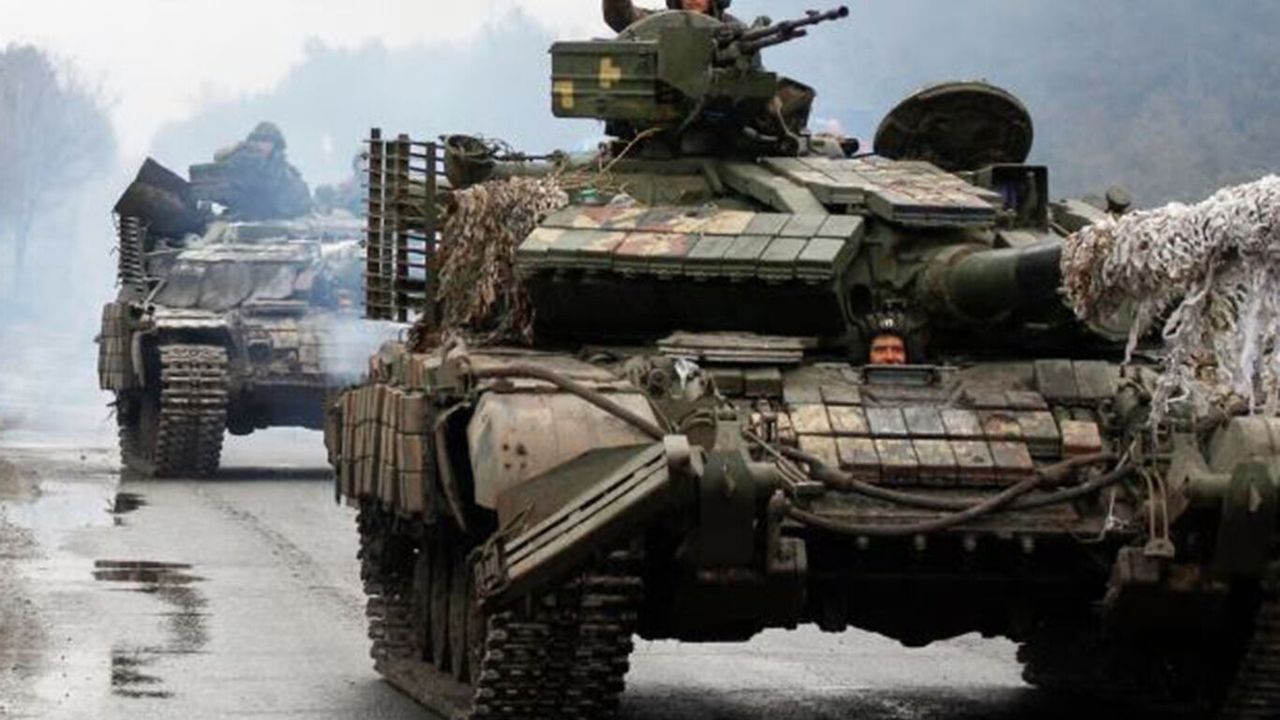 İki yerleşim yerini daha ele geçirdiler