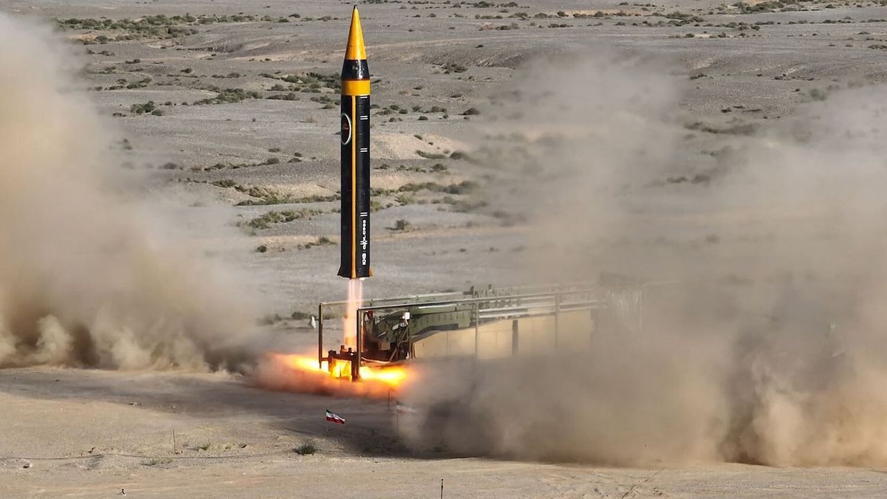 Kuveyt ordusu: 5 füze ve 9 İHA’ya müdahale edildi