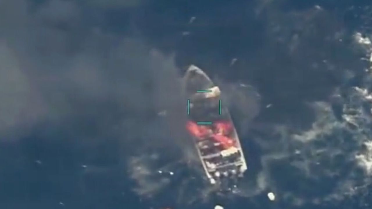 ABD, Doğu Pasifik'te bir tekneye saldırdı!